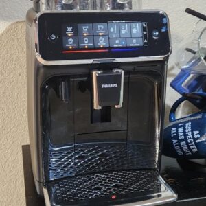 Philip 3200 Series Fully Automatic Espresso Machine, LatteGo Milk Frother, 5 Coffee Varieties, (EP324154)